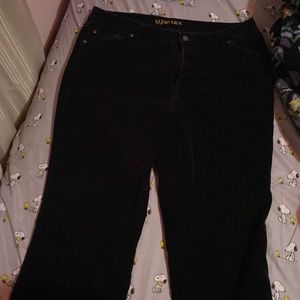 i am selling these st. john’s bay jeans